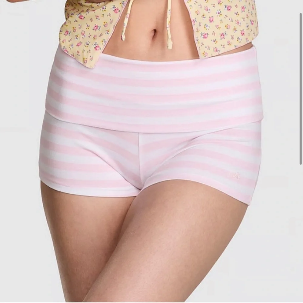 Vs pink Frankie’s Brooklyn Cotton Short - Picture 2 of 4